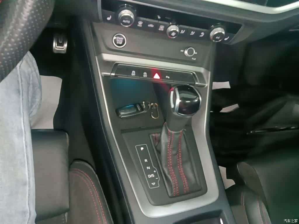 Audi Q3, 2023 14