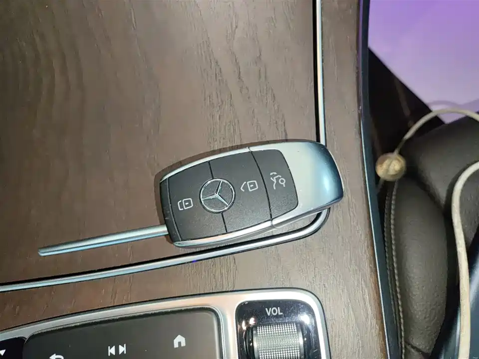 Mercedes-Benz GLC Mercedes-Benz GLC