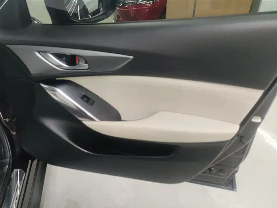Mazda CX-4