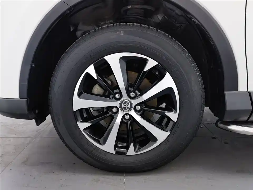 Toyota RAV4 Rongfang