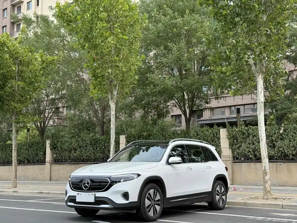 Mercedes-Benz EQB Mercedes-Benz EQB