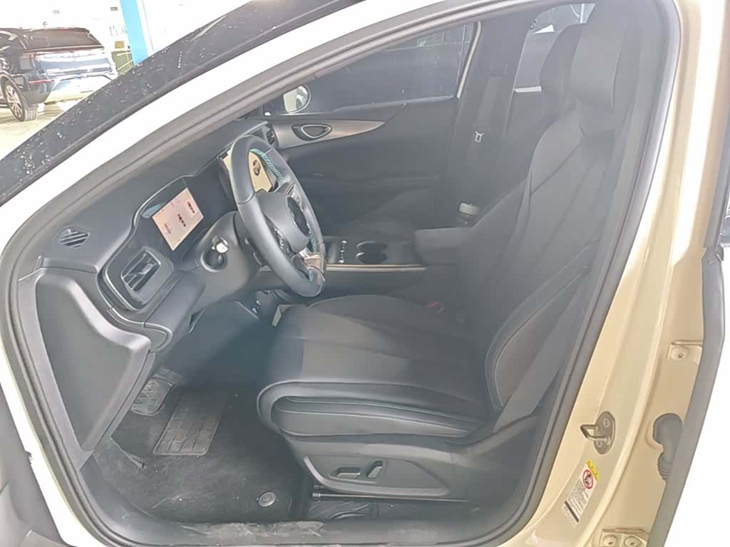 BYD Seal, 2025 15