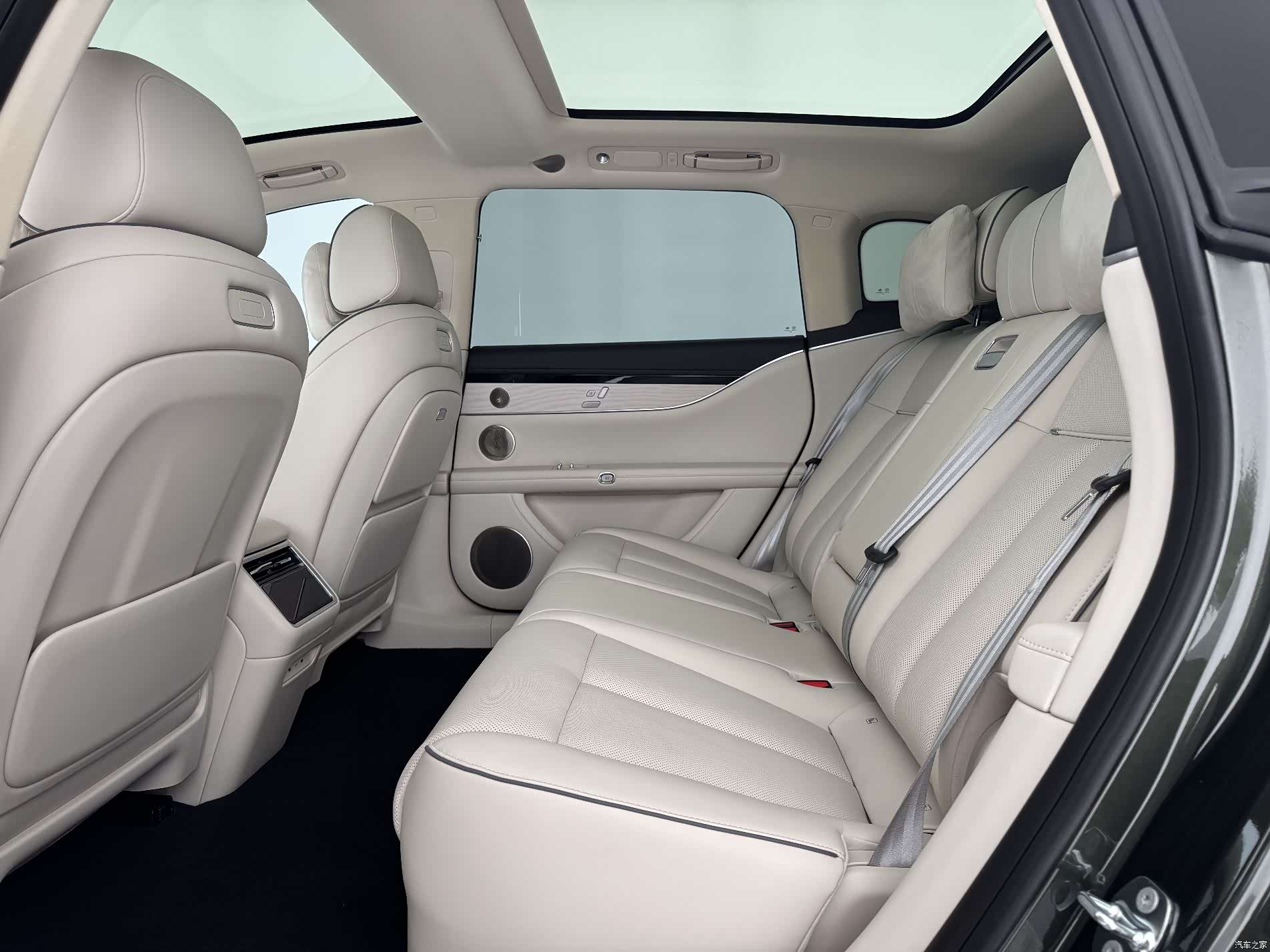Stelato S9, 2025 10