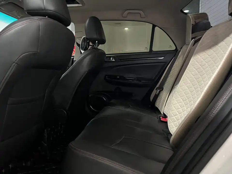 BYD e5 BYD e5