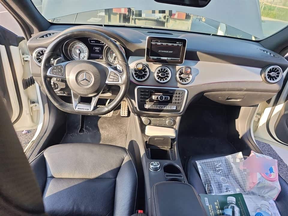 Mercedes-Benz CLA