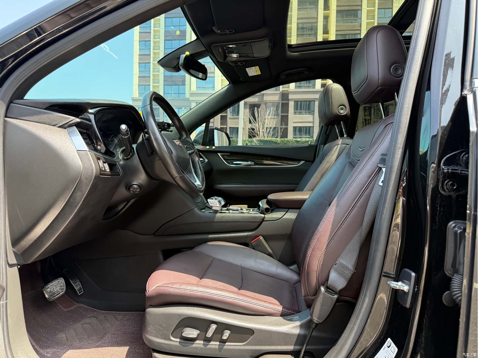 Cadillac XT6, 2021 все фото