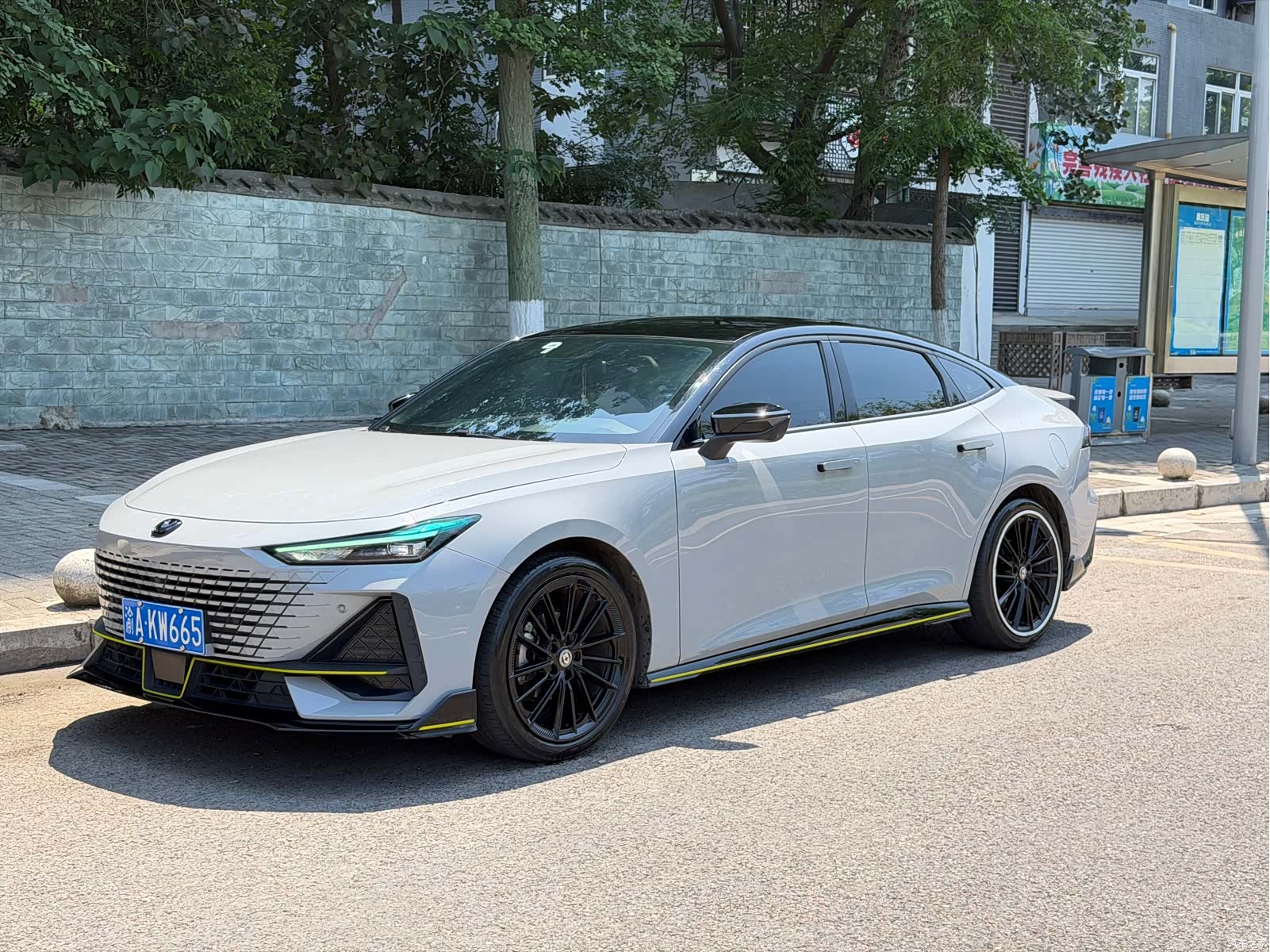Changan UNI-V, 2023 1