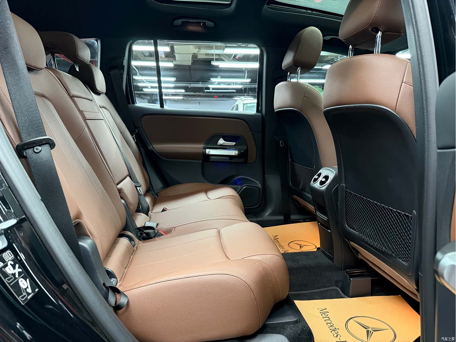 Mercedes-Benz GLB, 2024 15