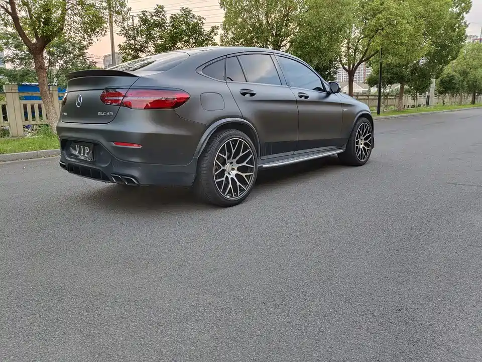Mercedes-Benz GLC Coupe AMG Mercedes-Benz GLC Coupe AMG
