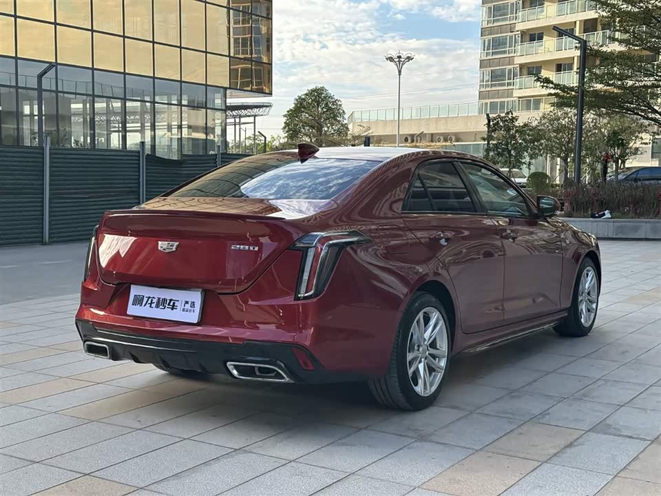 Cadillac CT4