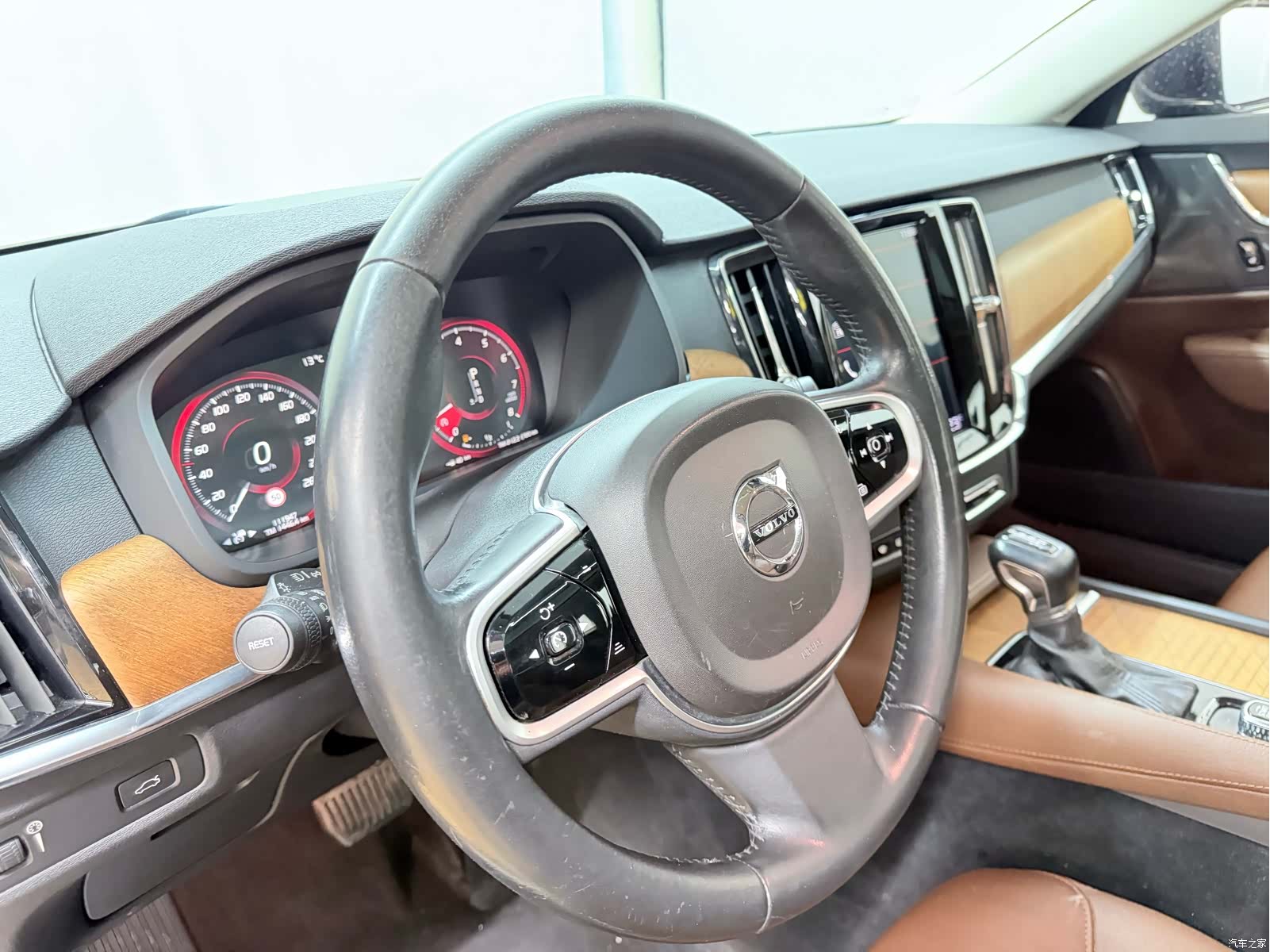 Volvo S90, 2018 17