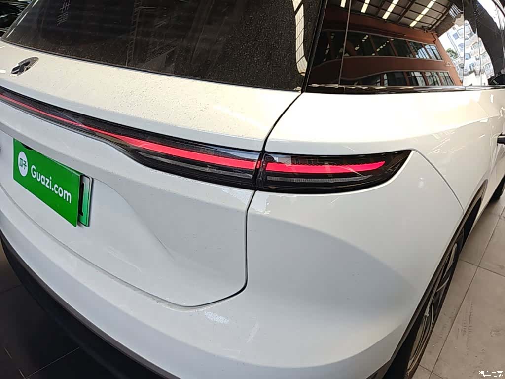 NIO ES8, 2023 8