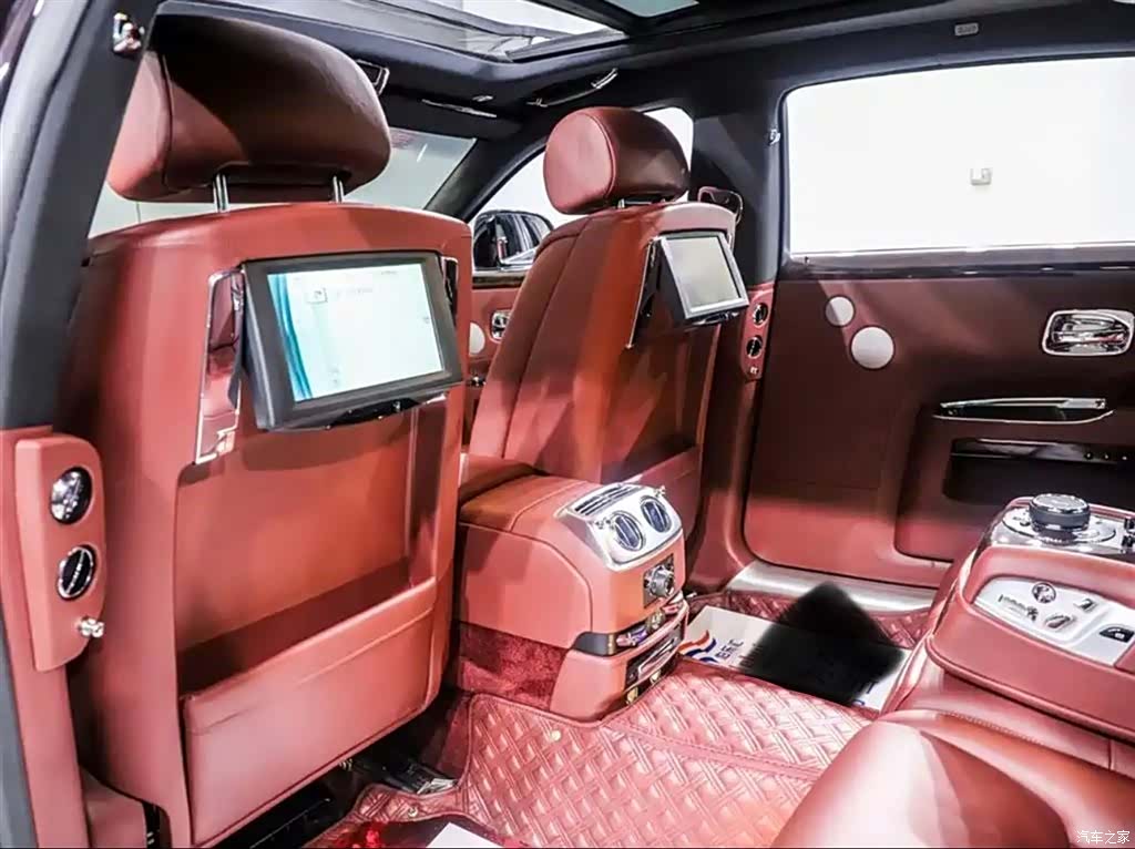 Rolls-Royce Ghost, 2017 12