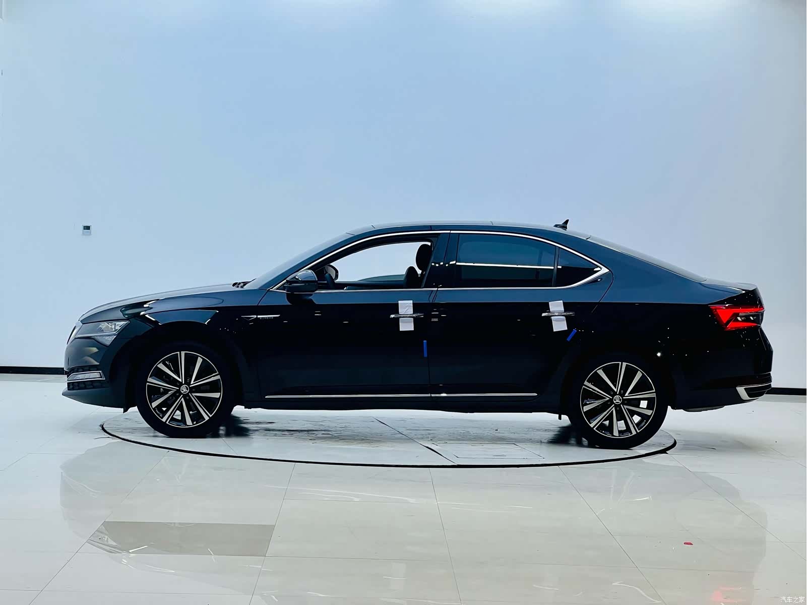 Skoda Superb, 2024 3