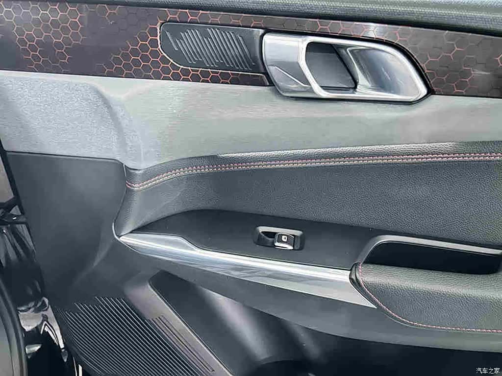 Lynk & Co 01, 2019 14
