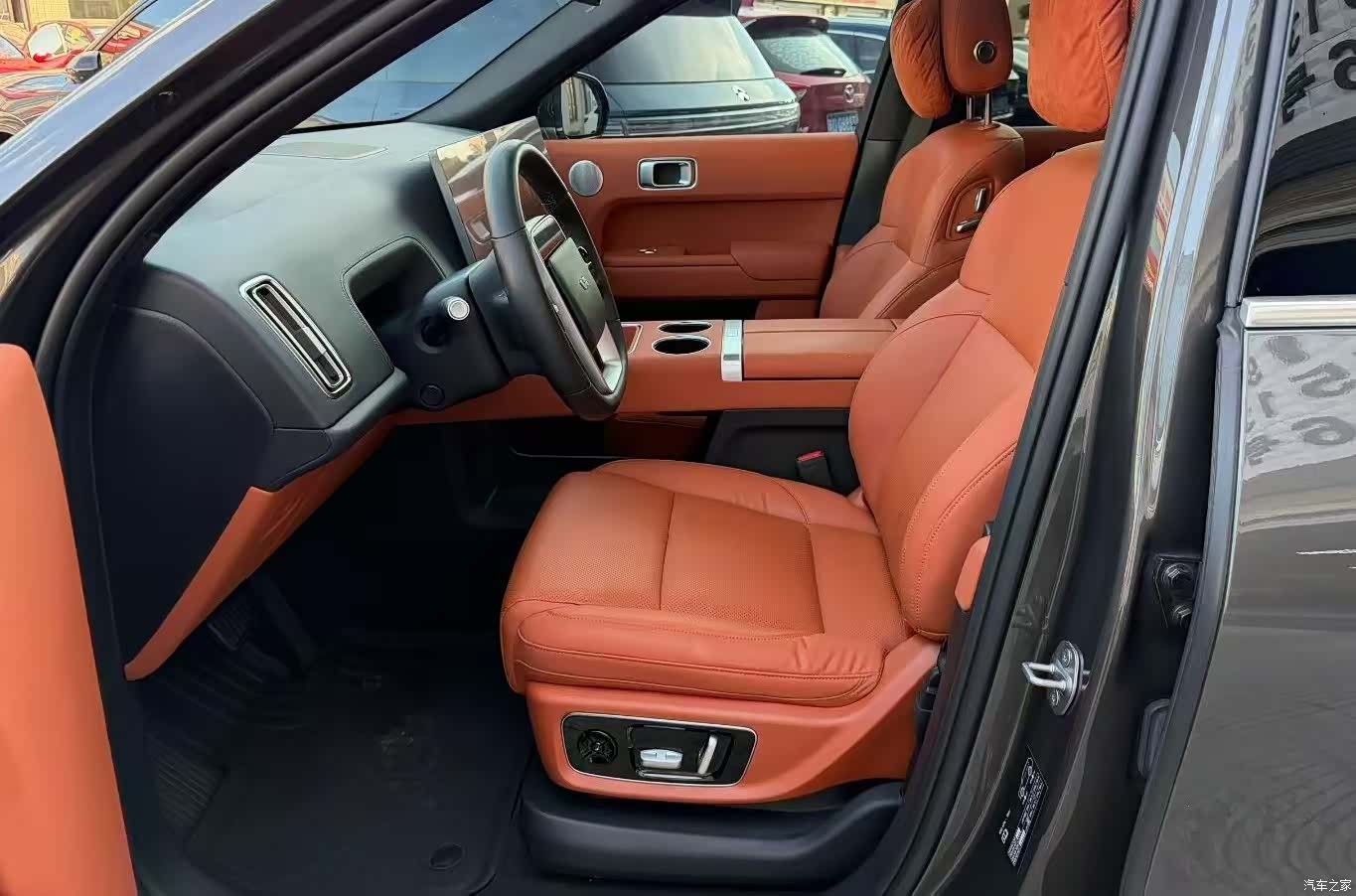 Li Auto L8, 2023 все фото