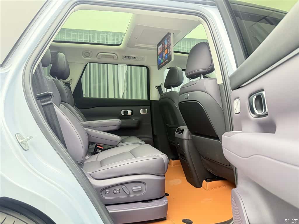 Leapmotor C16, 2026 18