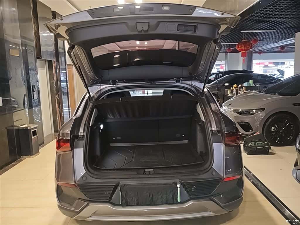 BYD Yuan, 2023 19
