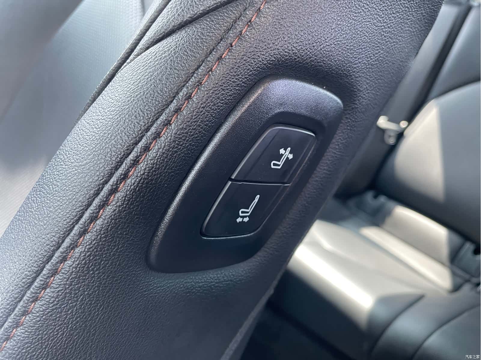 Toyota Camry, 2023 22