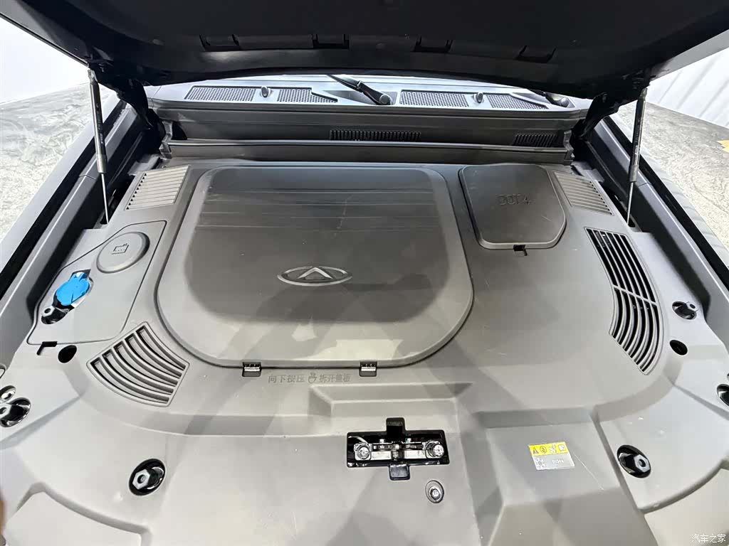 Jetour Traveller, 2024 15
