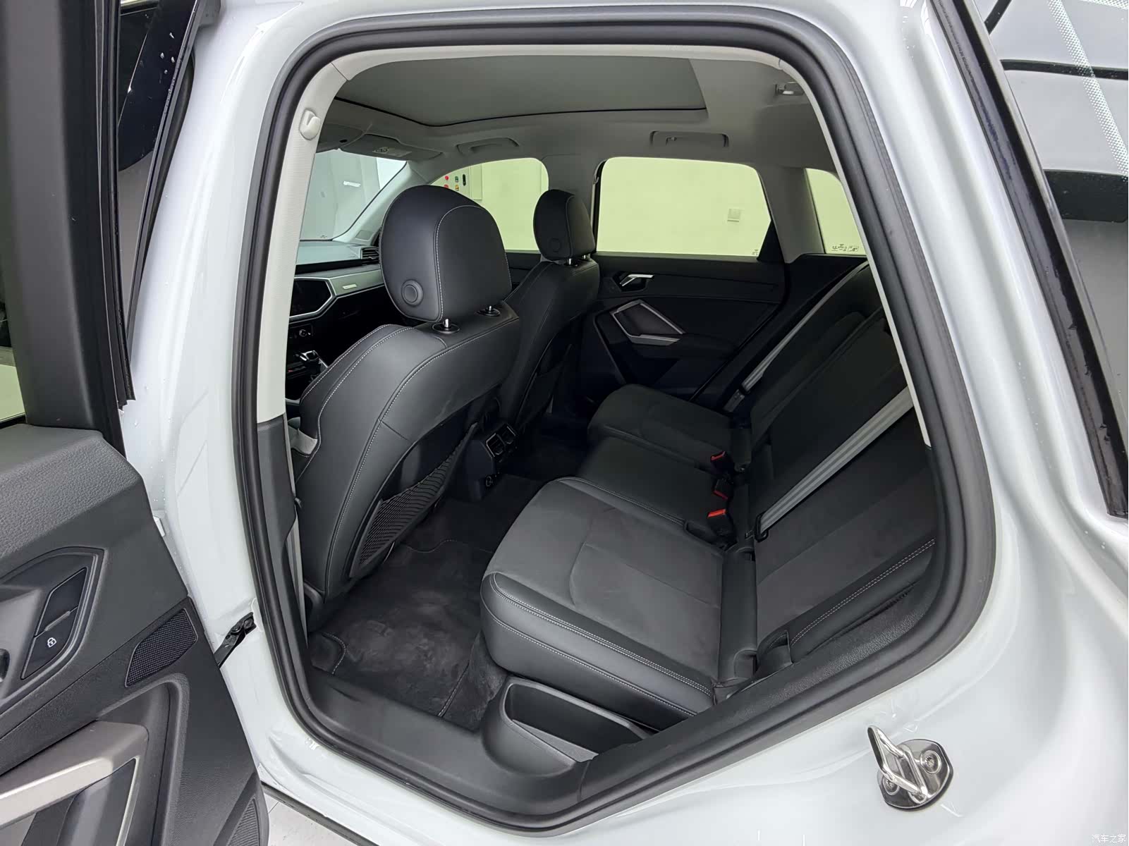 Audi Q3, 2022 14