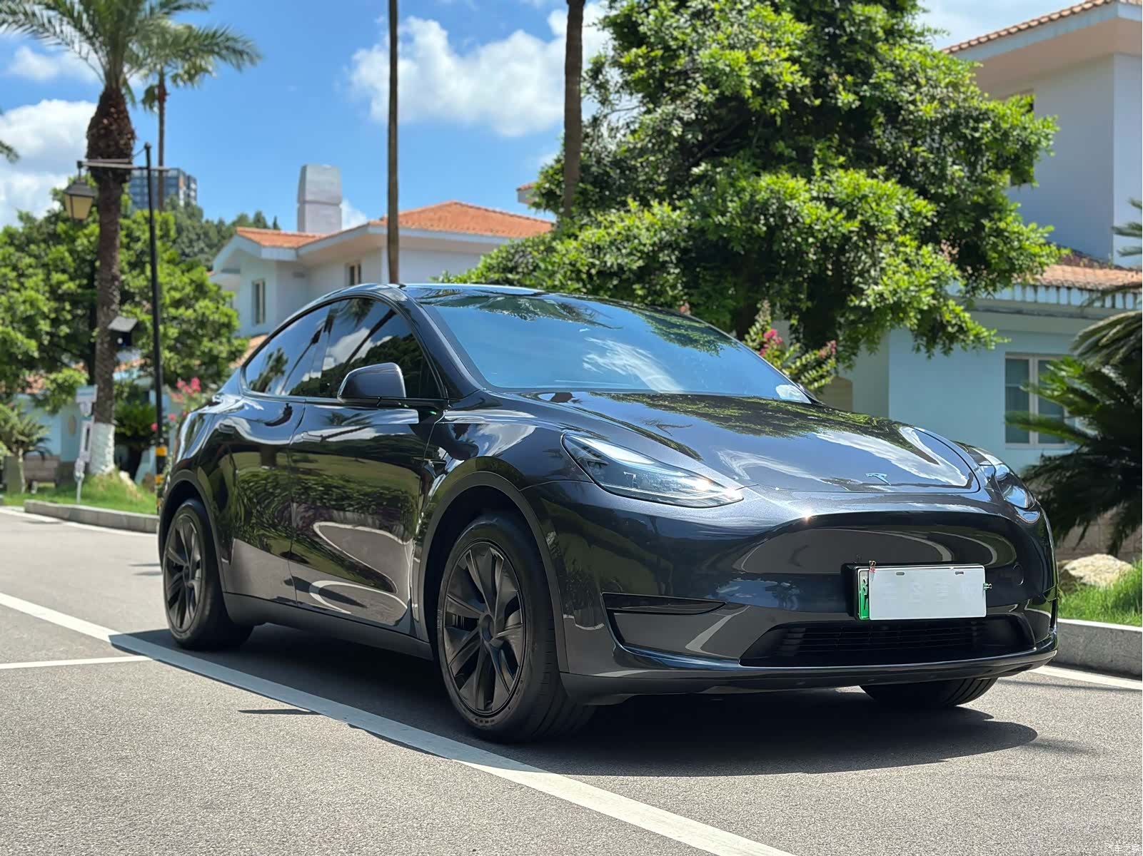 Tesla Model Y, 2024 3