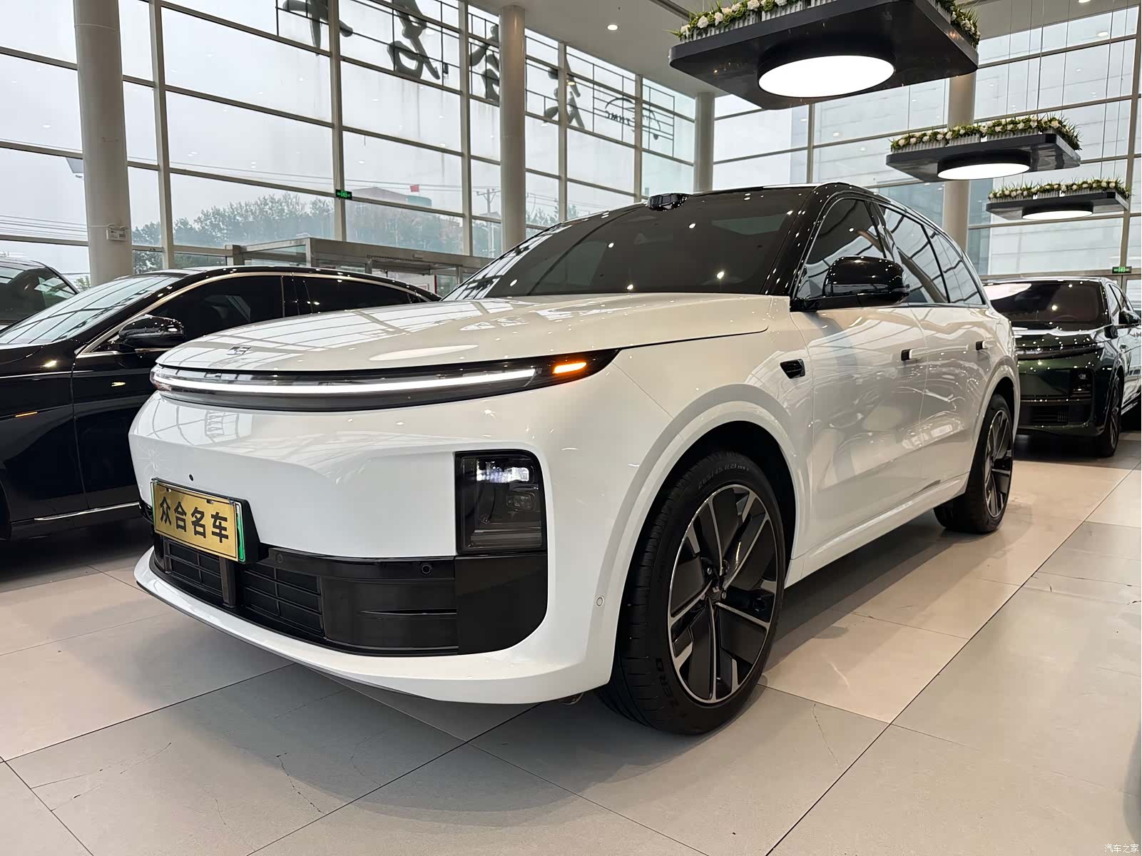 Li Auto L6, 2025 3
