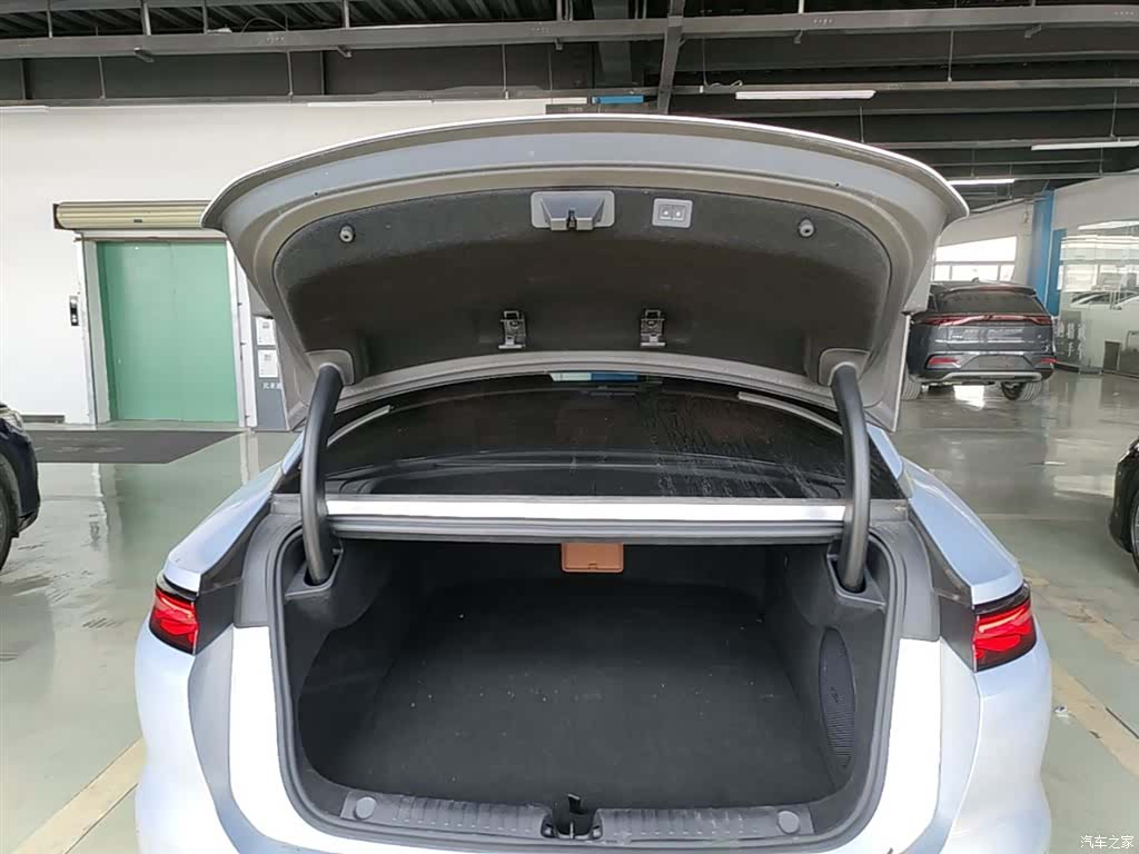BYD Han, 2025 19