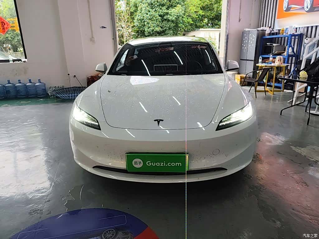 Tesla Model 3, 2025 3
