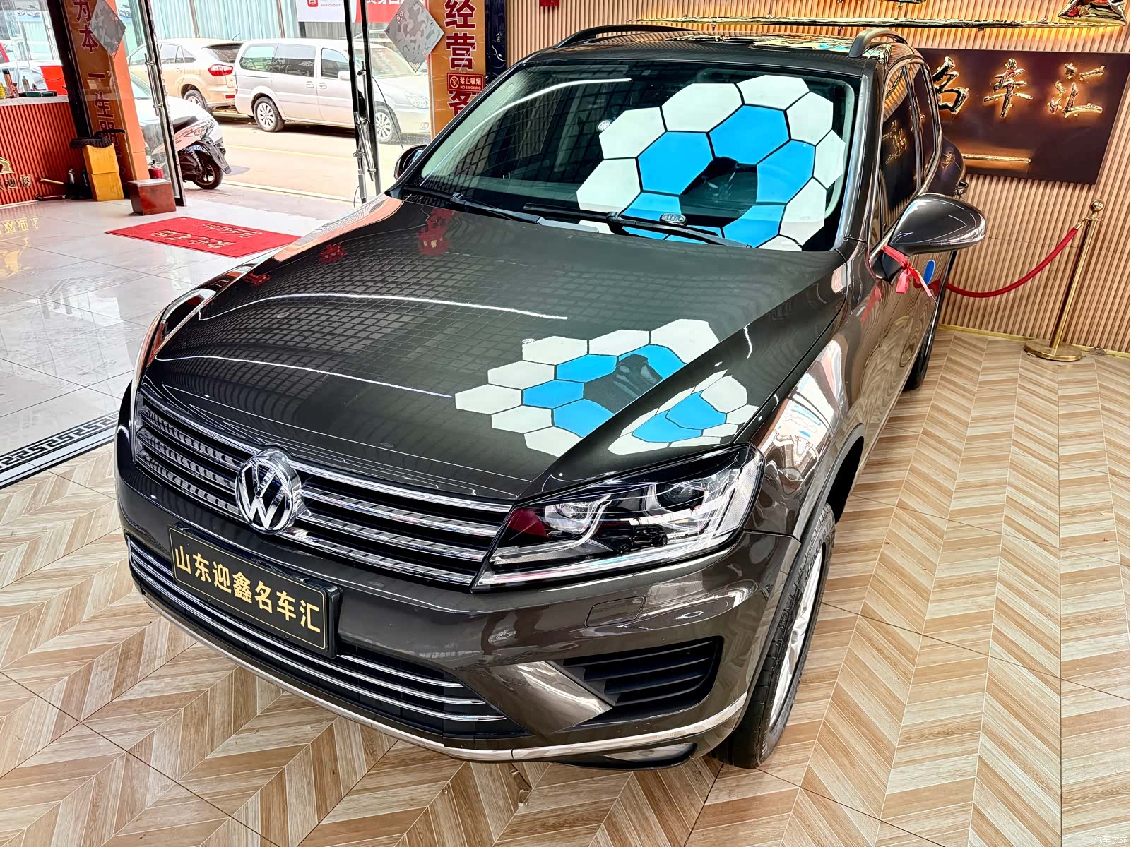 Volkswagen Touareg, 2016 все фото