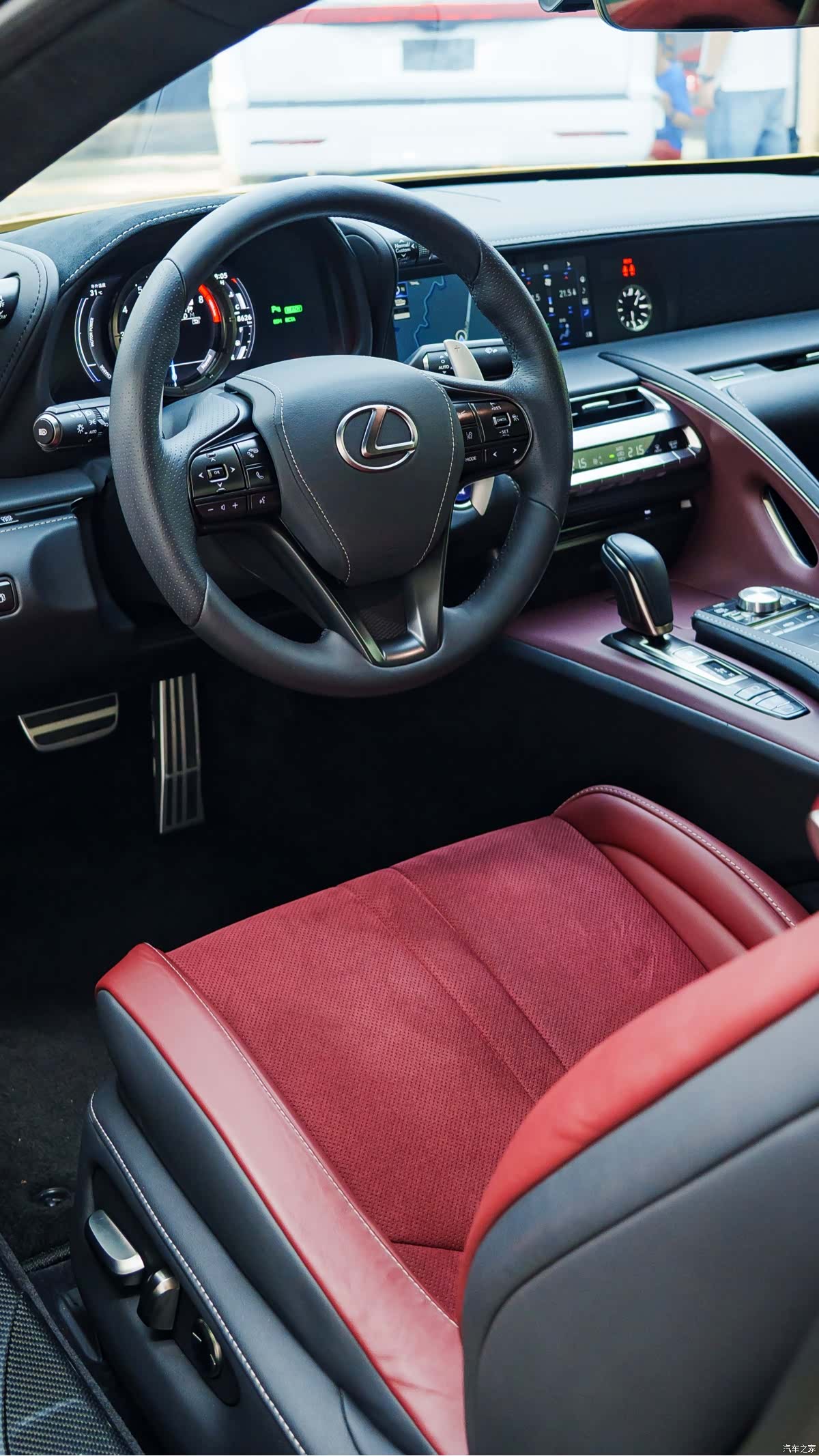 Lexus LC, 2018 18