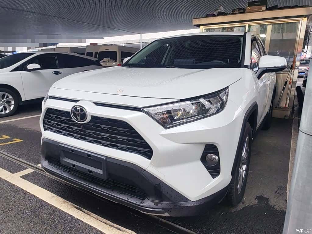 Toyota RAV4, 2021 2