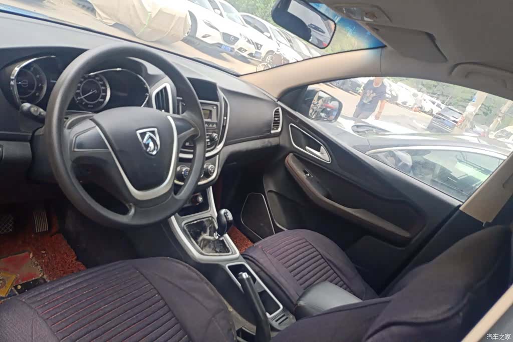 Wuling 560, 2016 12