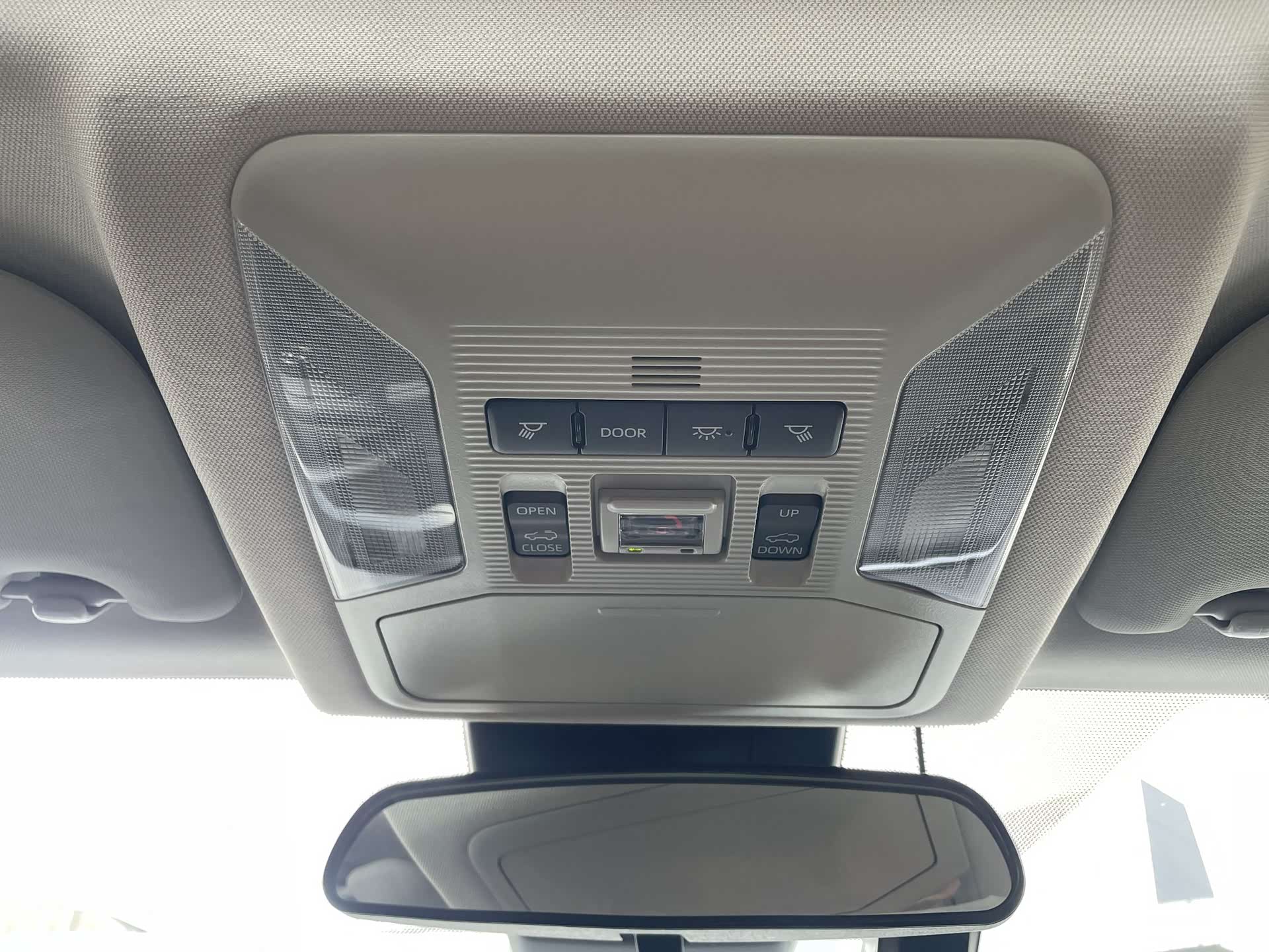 Toyota Wildlander, 2023 14