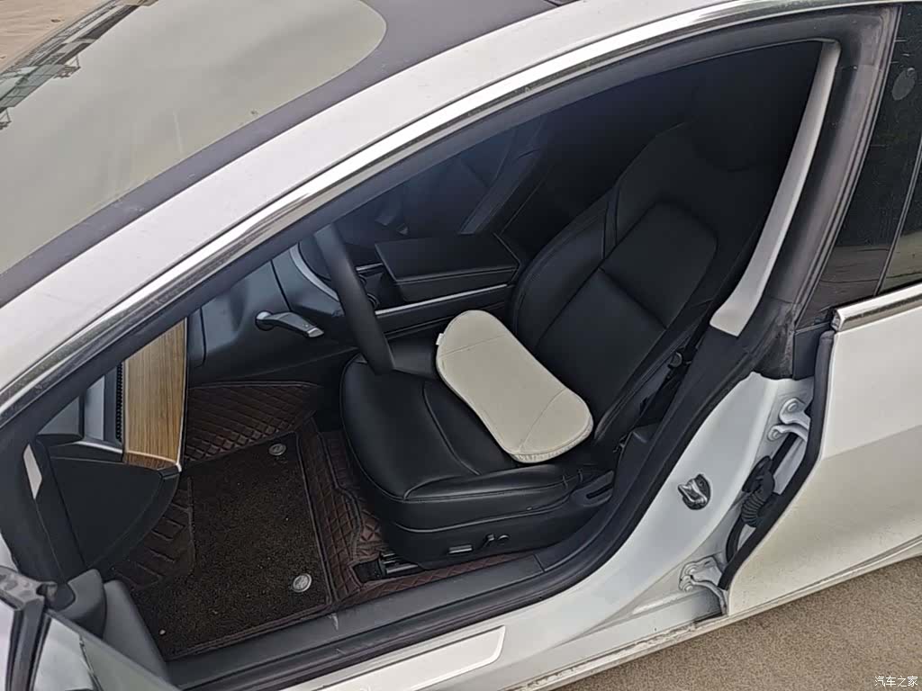 Tesla Model 3, 2021 15