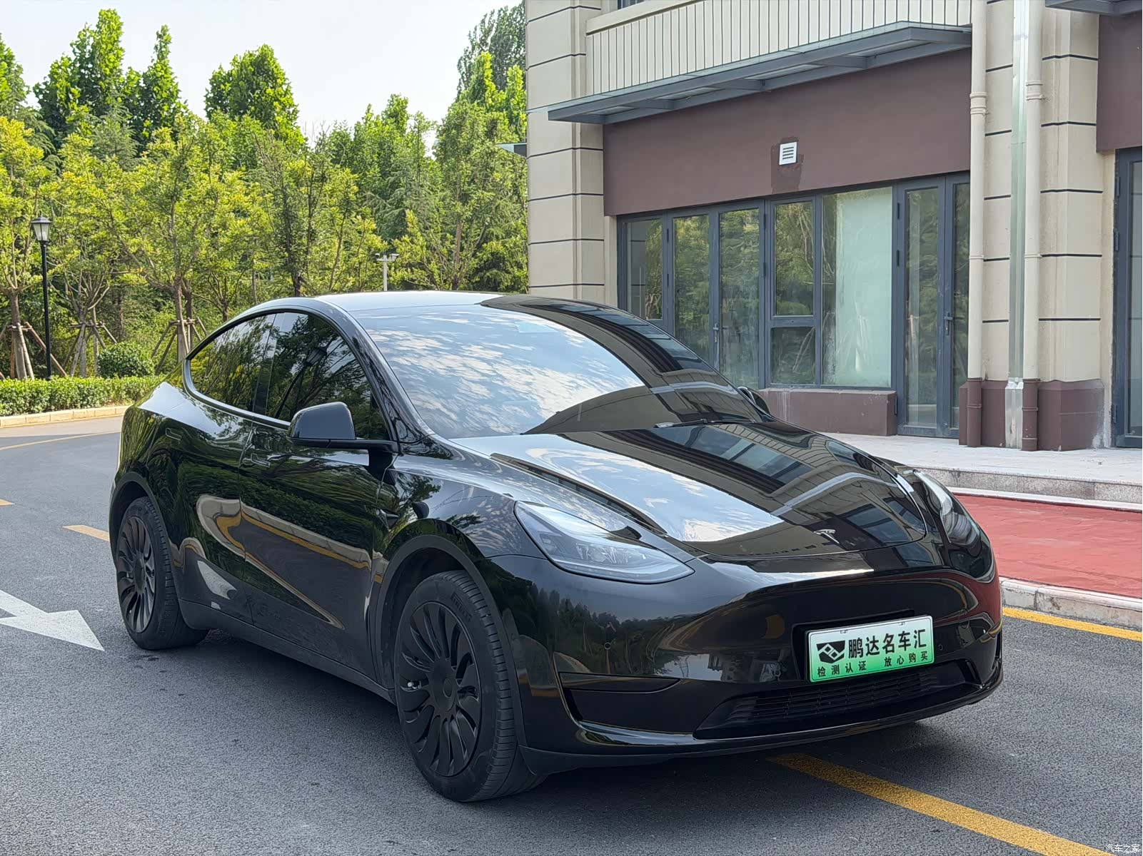 Tesla Model Y, 2022 3