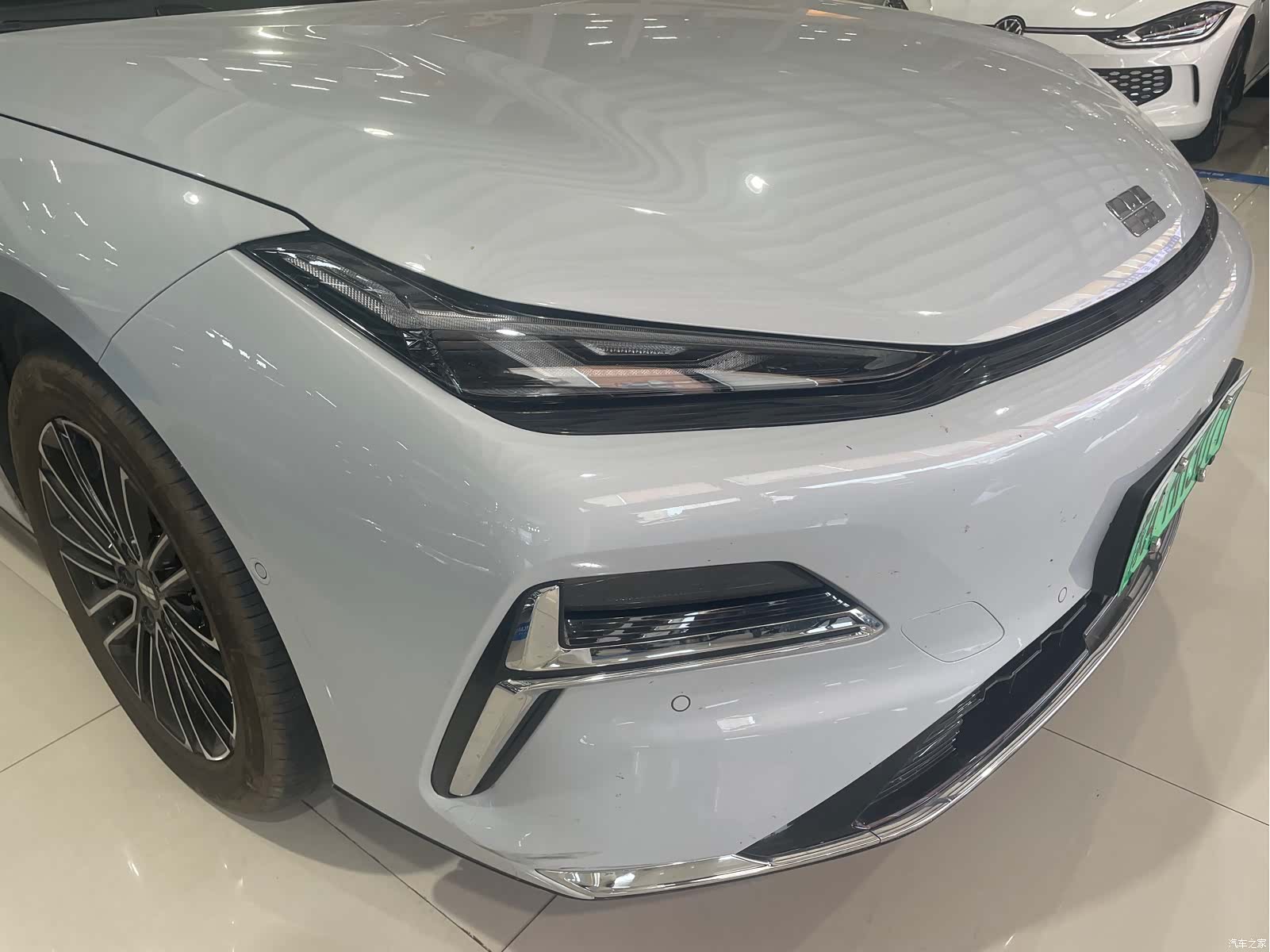 Geely 8, 2025 12