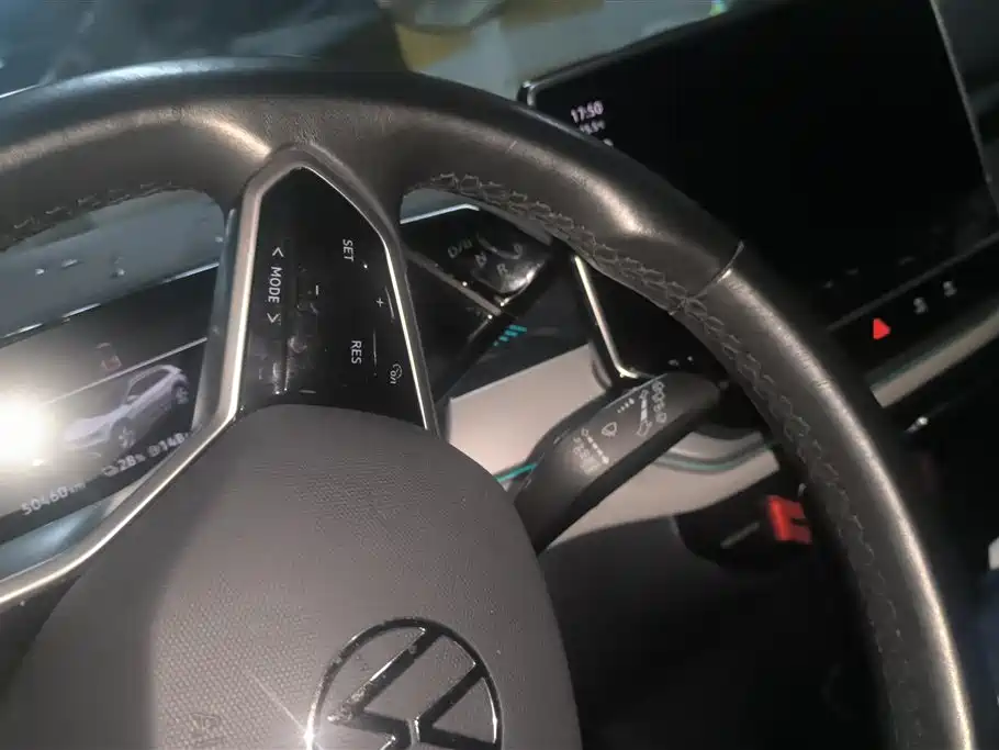 Volkswagen ID.6 CROZZ