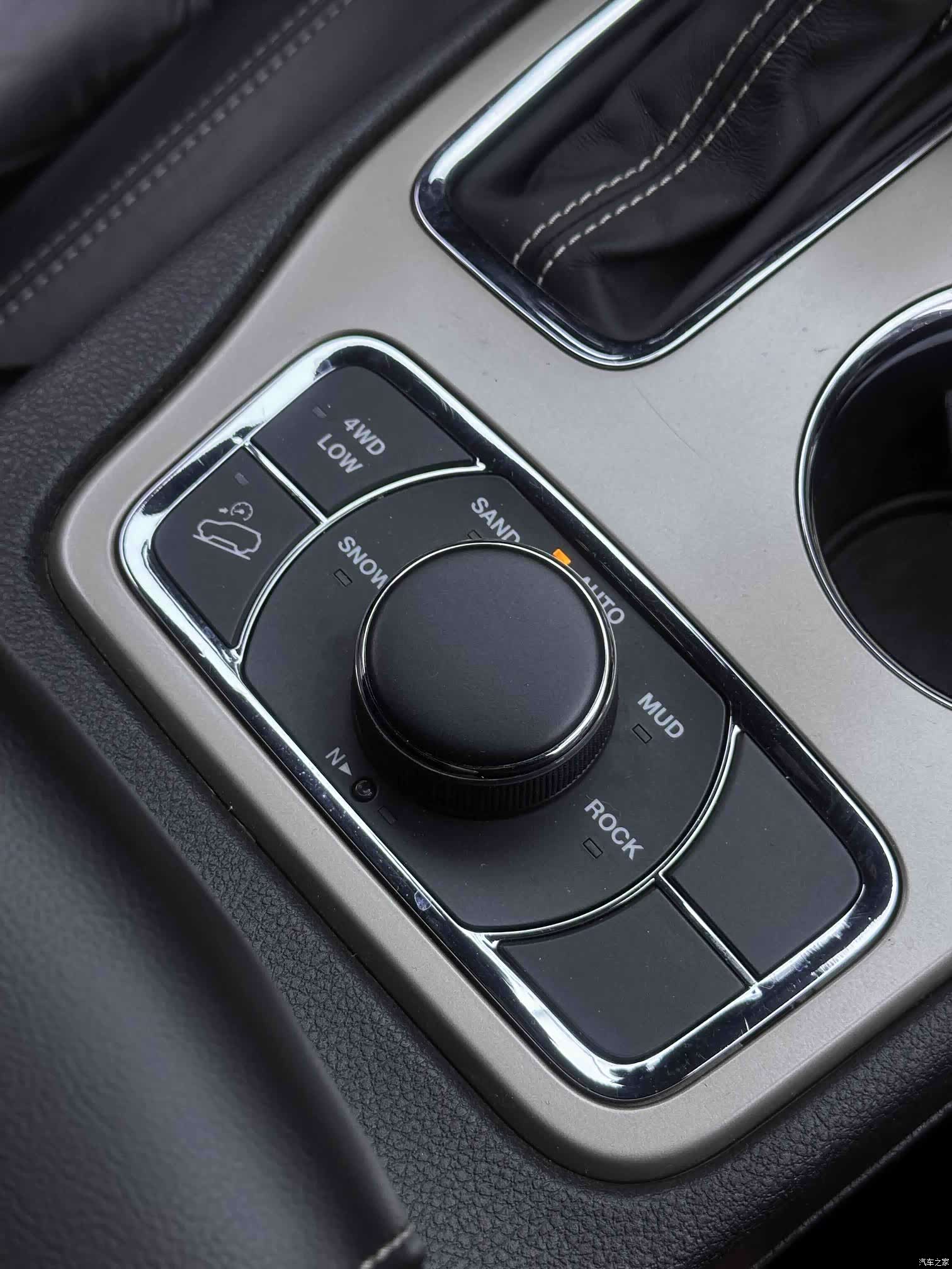 Jeep Grand Cherokee, 2017 14