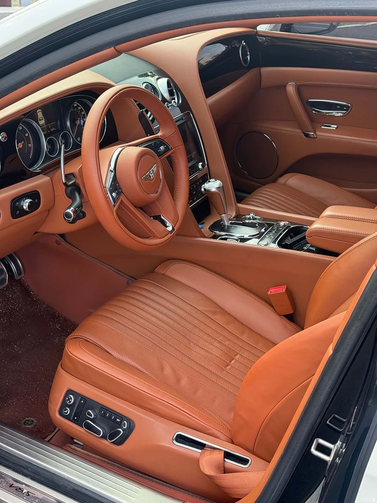 Bentley Flying Spur, 2017 9
