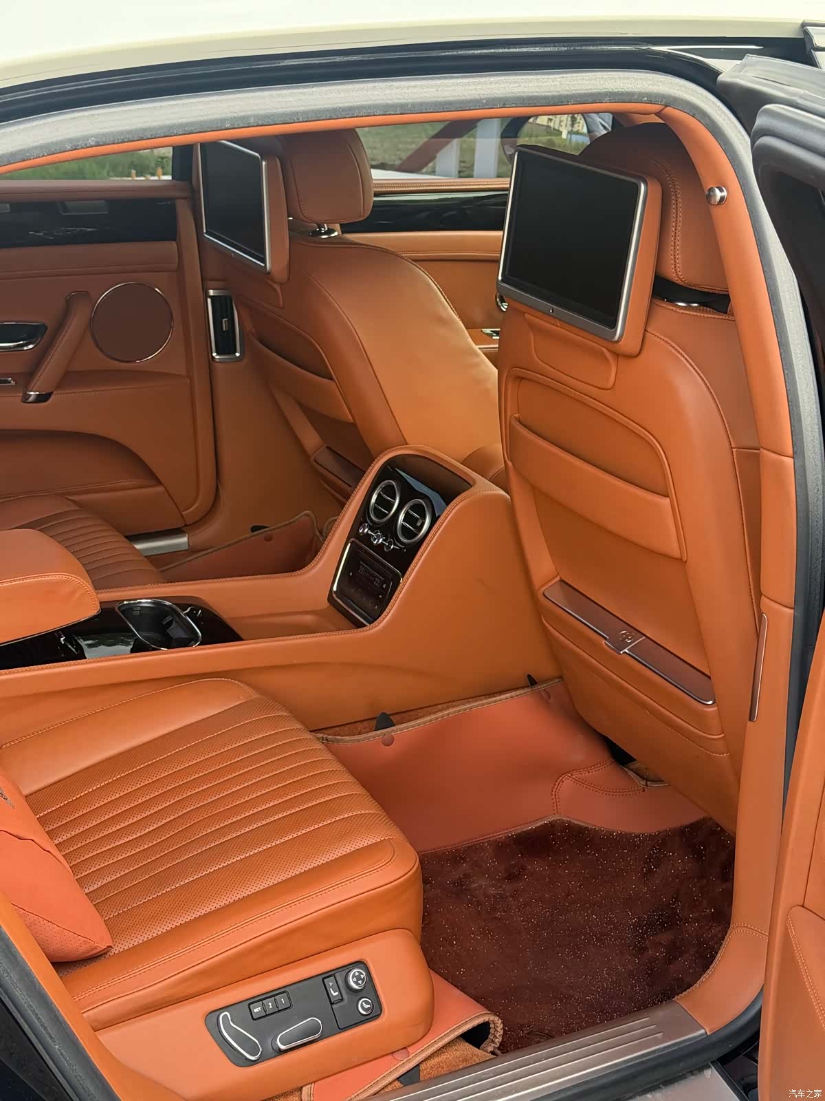 Bentley Flying Spur, 2017 17