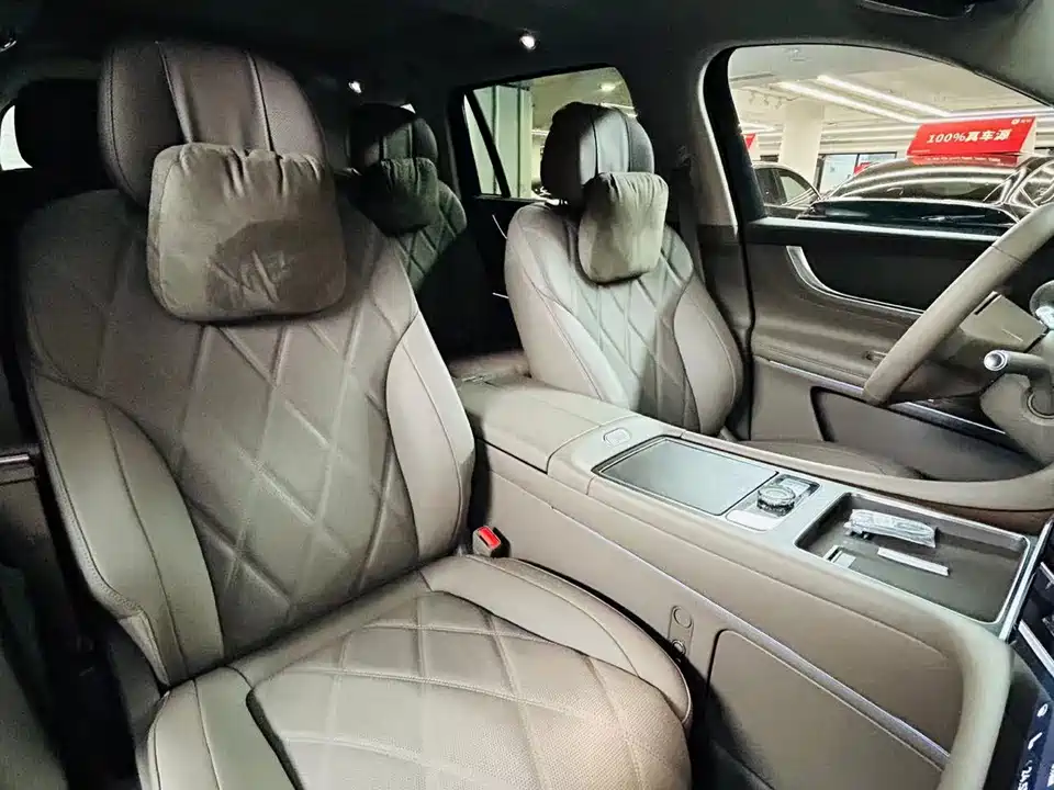 AITO Ask the world M9