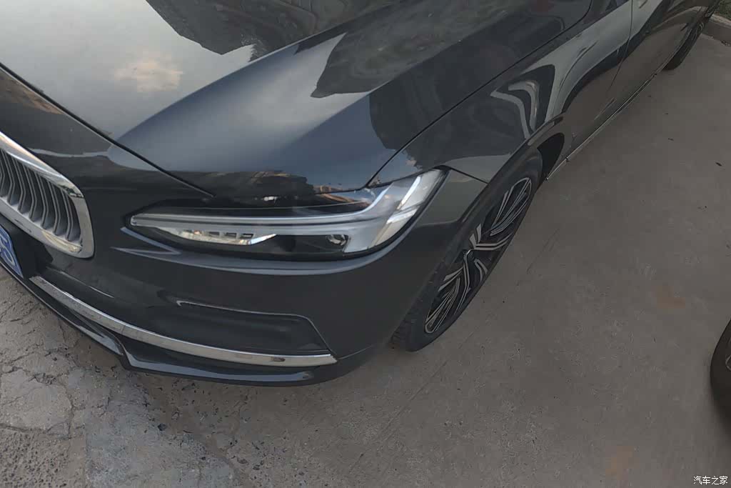 Volvo S90, 2021 все фото