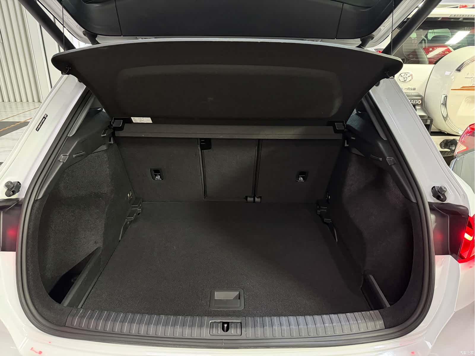 Audi Q3, 2024 15