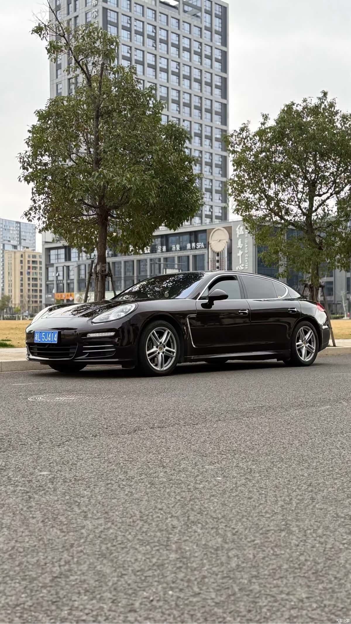 Porsche Panamera, 2016 1
