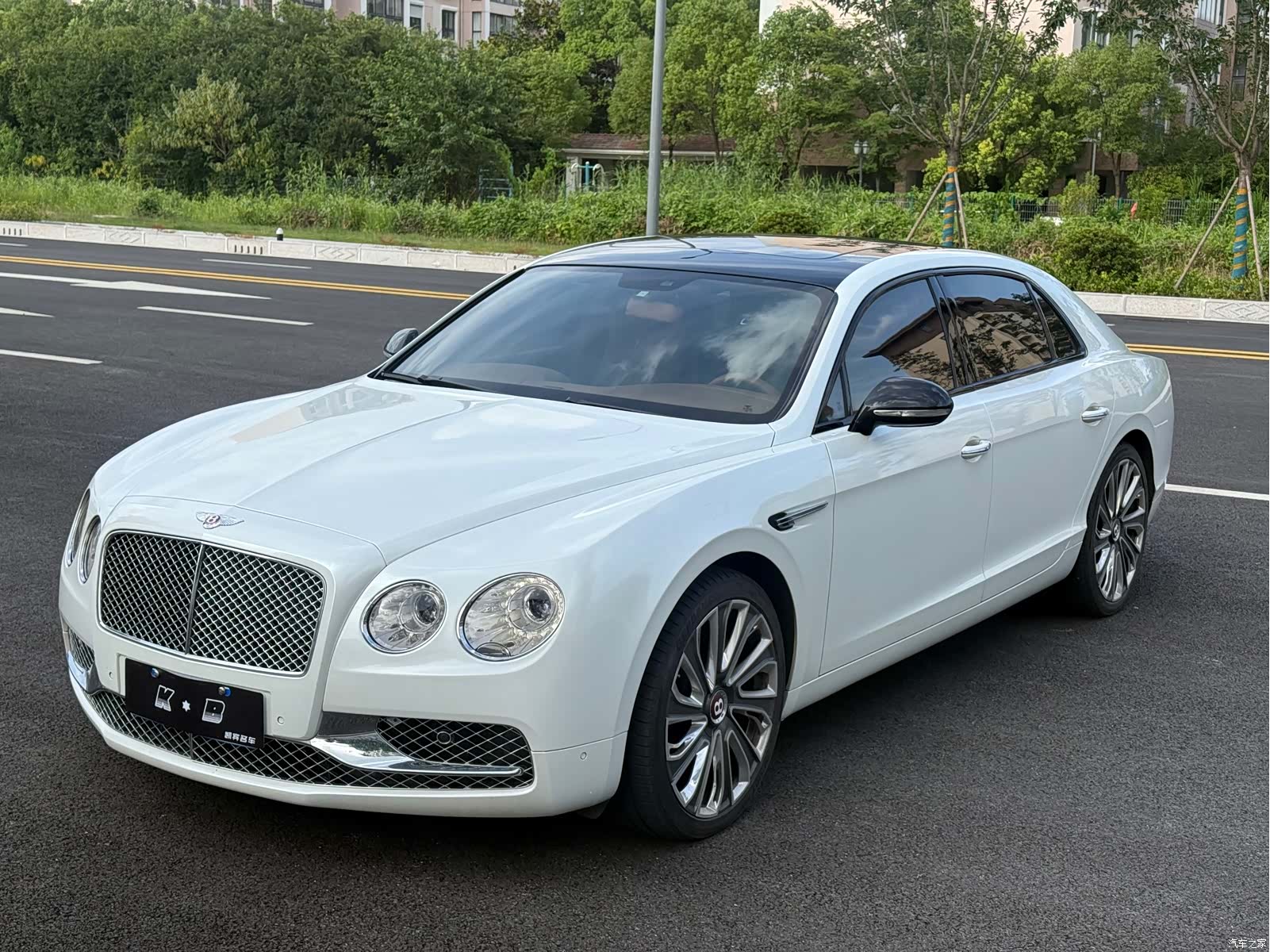 Bentley Flying Spur, 2017 2