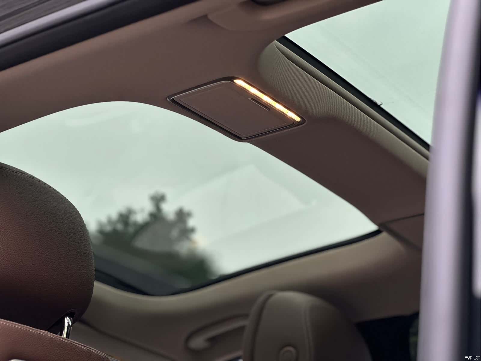 Mercedes-Benz E-Class, 2019 12