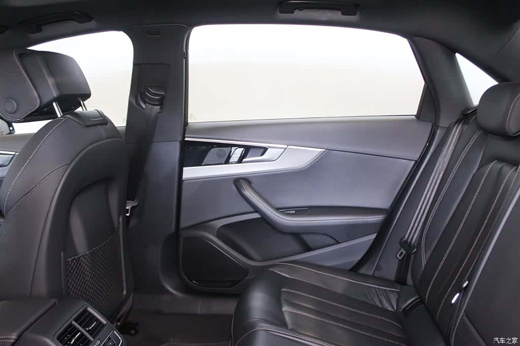 Audi A4L, 2024 8