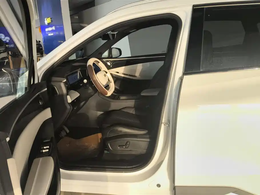 Geely Galaxy Galaxy L7