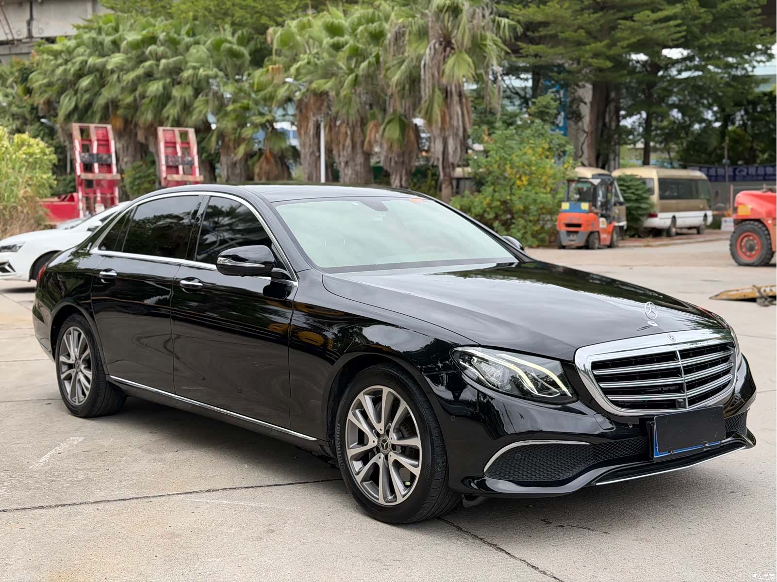 Mercedes-Benz E-Class, 2019 3